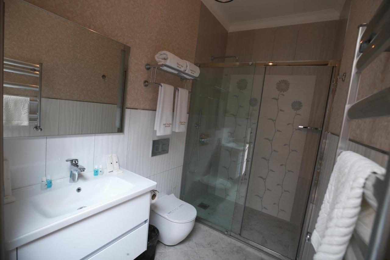באקו West Inn Hotel & Restaurant Nz מראה חיצוני תמונה