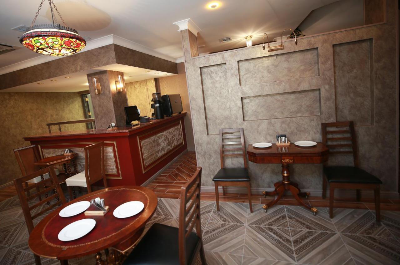 באקו West Inn Hotel & Restaurant Nz מראה חיצוני תמונה
